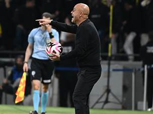 אבוקסיס ממשיך להישאר קרוב מדי לתחתית (צילום: ברני ארדוב)