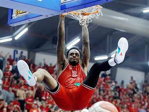 בלייקני חזק על הטבעת (אלן שיבר)