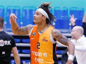 ברייס בראון בלט מהפתיחה (אלן שיבר)