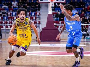 חולון כבר הובילה בבטחה (FIBA)