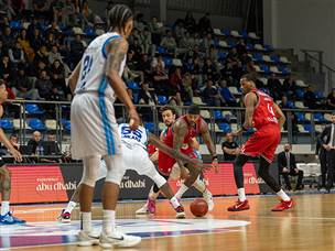 פוסטר. ה-איש של המשחק (הפועל תל אביב)