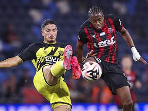 קרב ישיר על המקום הרביעי היה הערב (צילום: מאור אלקסלסי)