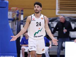 התפקס במחצית השנייה. ויטלם (אלן שיבר)