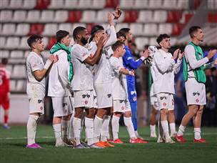 הודו לקהל שהגיע (מאור אלקסלסי)