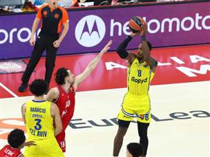 לוני ווקר. פני הערב של מכבי תל אביב (GETTY)