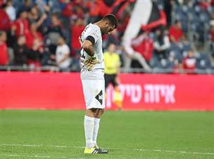 לא יכל להושיע מול הטיל של לאלה. ינקו (יוסי שקל)