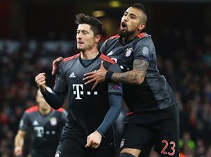 וידאל התכבד בשני שערים והשלים את ההתעללות (Getty)