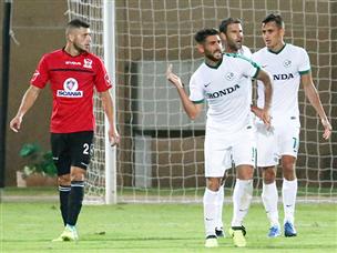 אלירן עטר מרוצה. יישאר למרות הכל? (צילום: יוסי שקל)