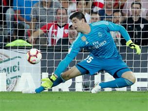 קורטואה. שוב הוציא כדור מהרשת (getty)