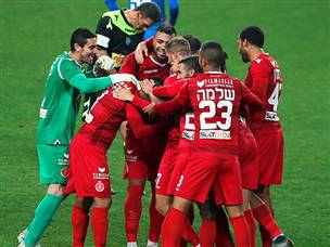 האדומים קרובים להבטיח עוד עונה בליגת העל (אלן שיבר)