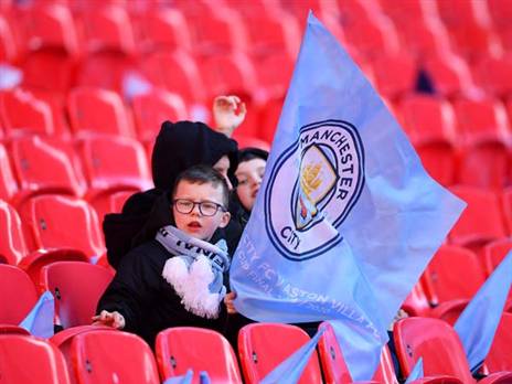 אווירה ססגונית בוומבלי (getty)