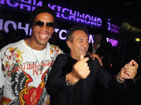 יותר משאהב כדורגל - אהב לחגוג