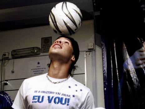 קרלון. ממציא "כדרור כלב בים" (GETTY)