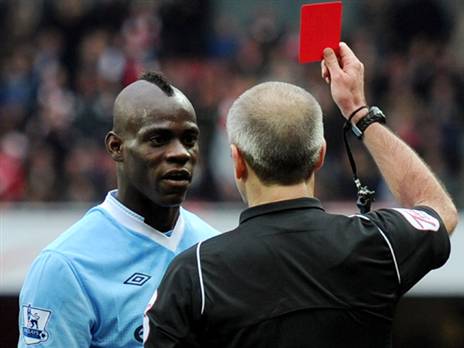 באלוטלי הטריף את מנצ'יני (GETTY)