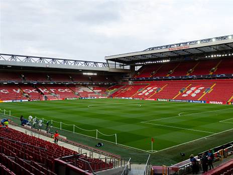 "יחזרו לשחק, בשלב ראשון ללא קהל". יציעי אנפילד מיותמים (getty)