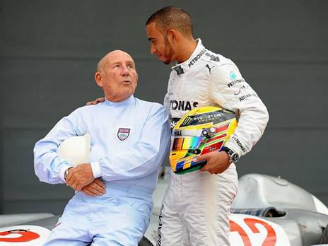 לואיס המילטון ו-סטרלינג מוס (צילום: Getty)