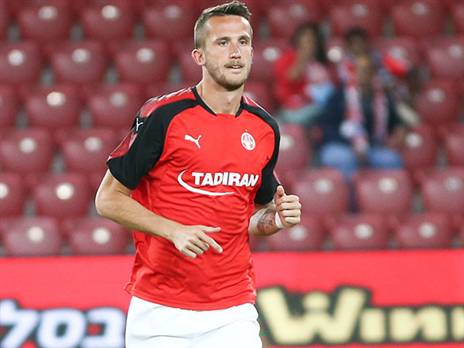 מה שלא עבד ממש בב"ש, מצליח בפולין. פקהארט