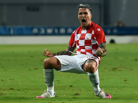 ז'וסוואה. מזכיר לערן לוי את עצמו (ברני ארדוב)