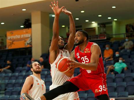 תומאס עשה את שלו (אלן שיבר)