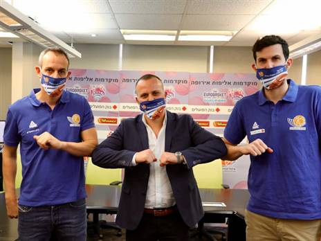 "גאים לתמוך בספורטאים שמגלמים את הערכים בהם אנחנו מאמינים"  (באדיבות בנק הפועלים)