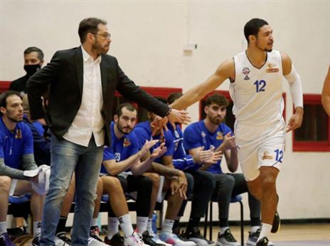 דרוקר ואייזנדורף חוגגים (מנהלת הליגה)