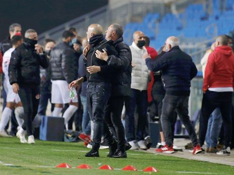 הפריד כוחות. קלינגר (אלן שיבר)