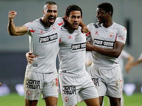 האתגר החדש. שחקני באר שבע (צילום: אלן שיבר)