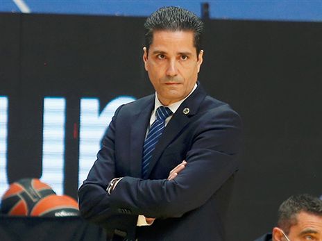 ספרופולוס. שחקניו לא ניצלו את הירידה בכושר של הרוסים (אלן שיבר)