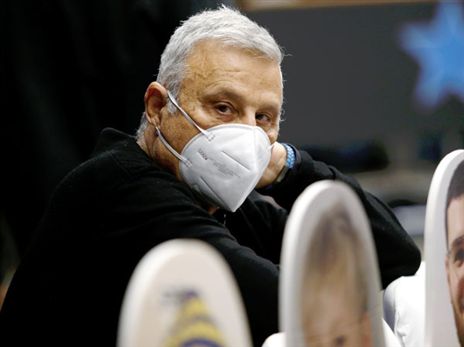 נכח בפגישה. פדרמן (אלן שיבר)