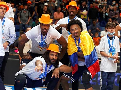 הכתומים בשיגעון (אלן שיבר)