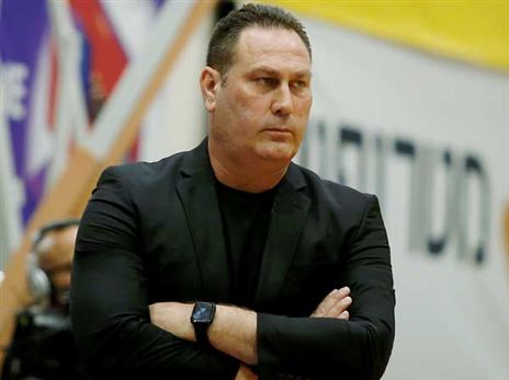 גודס. מודאג מהקבוצה שלו (אלן שיבר)