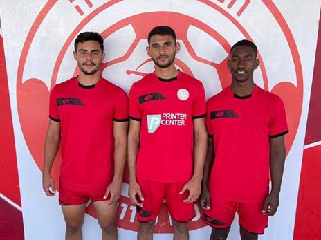 שחקני הנוער שחתמו (באדיבות הפועל חדרה)