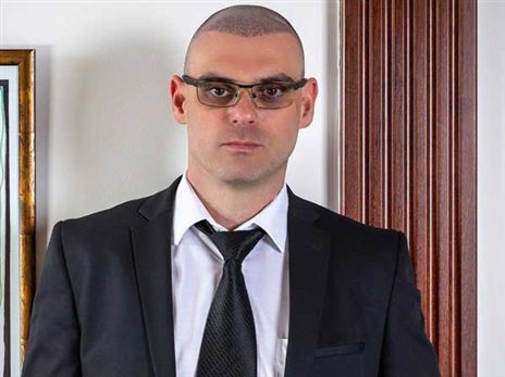 עורכי דינה של המתלוננת, זיו ומשה גלעד