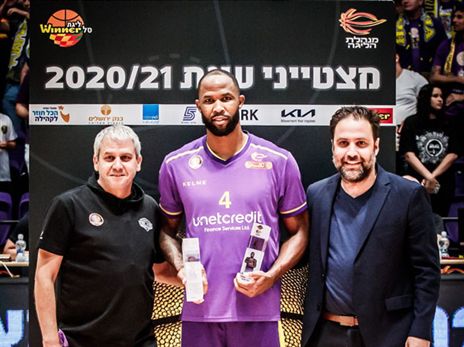 שחקן ההגנה של העונה, ג'ונסון (מנהלת הליגה)