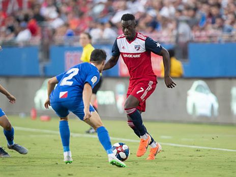 ג'סי. יוסיף מהירות וברק (GETTY)