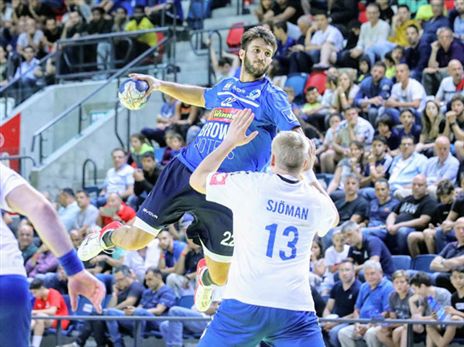 טורקניץ, עובר לרמה"ש (צילום: הדר ואן קולא, איגוד הכדוריד)