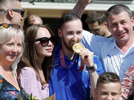 משפחתו של האלוף האולימפי (אלן שיבר)