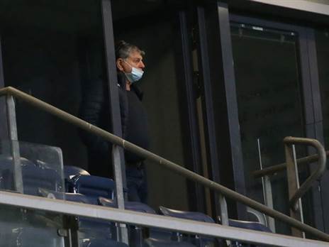 תקרית מביכה במועדון של יצחק שום (אודי ציטיאט)