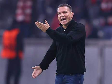 "הכל אצל חיפה מקרי. לא מבין איך היא מנצחת". בכר (אלן שיבר)