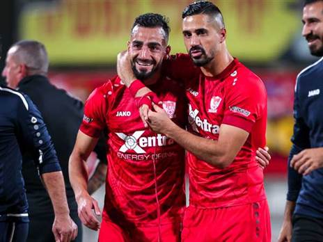 בירם כיאל חוגג. סוחט מחמאות מחבריו (מאור אלקסלסי)