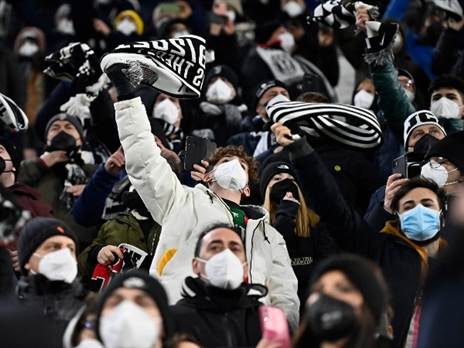 אווירה נהדרת באיצטדיון (GETTY)