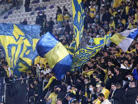 האוהדים הצהובים. מכבי ת"א תעמוד לדין על שלושה סעיפים שונים (דני מרון)