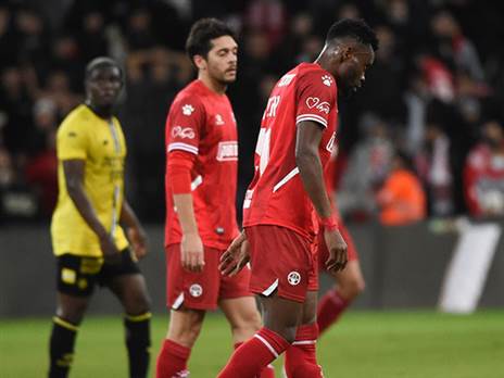 שחקני ב"ש. התקשו לשחק עם שריקות הבוז (ברני ארדוב)