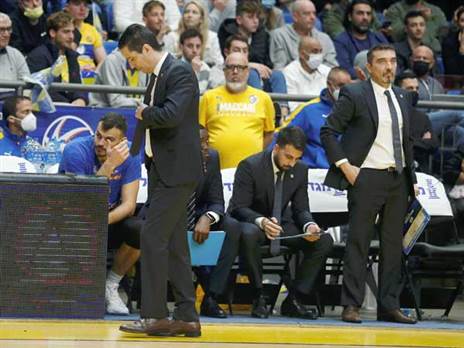 "בלאקאאוט" (אלן שיבר)