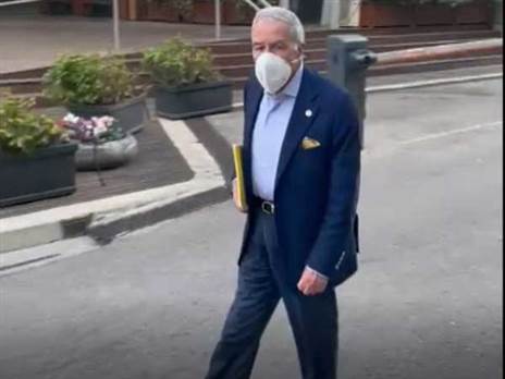 הגיעו לישיבת החירום