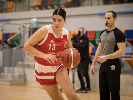 עדן ציפל וראשל''צ רוצות לסיים בפסגה (קרדיט: מנהלת ליגת העל לנשים בכדורסל)