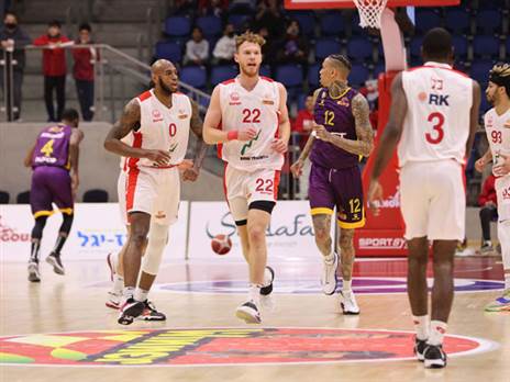 קרובים למקום ממנו יורדים ליגה. שחקני ב"ש (מנהלת הכדורסל)