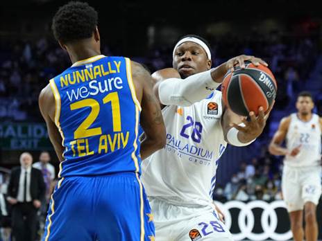 נראה שרוב השחקנים עדיין לא עשו את המעבר המנטלי לפלייאוף (Getty)