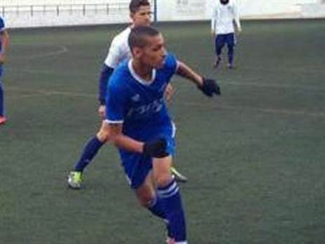 שחקן כדורגל מחונן, ולוחם שהקריב את חייו (אלבום פרטי)