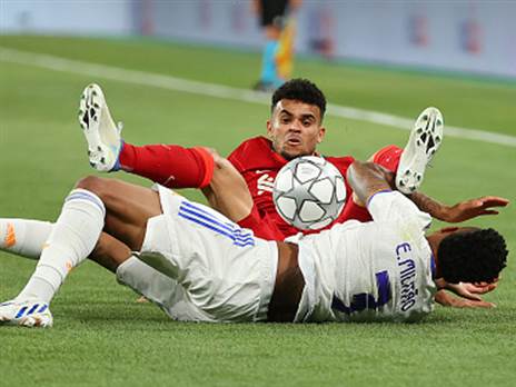 דיאס וחבריו לחצו קדימה (Getty)